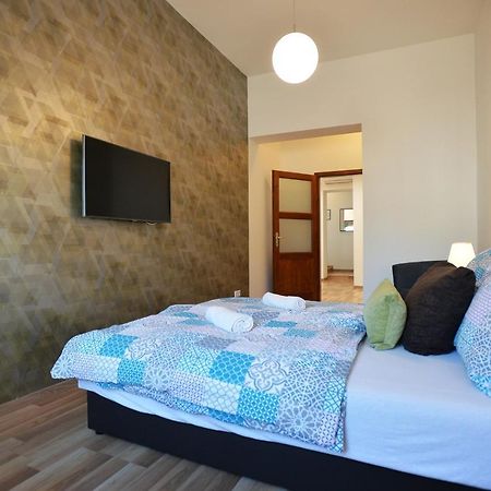 Corner Apartman Eger Exterior photo