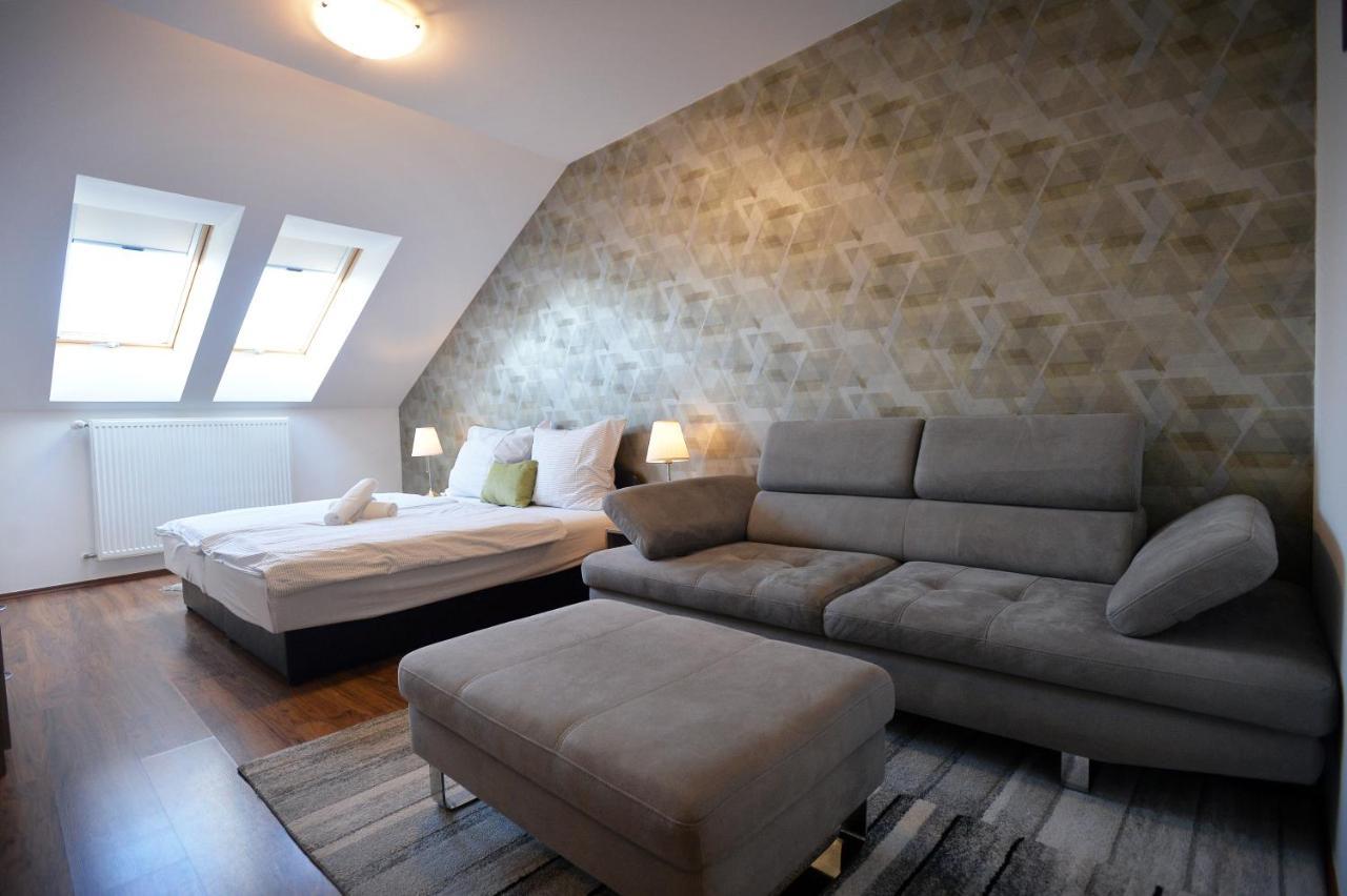 Corner Apartman Eger Exterior photo