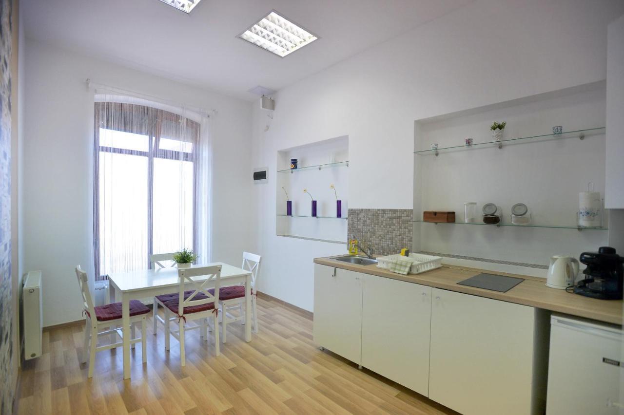 Corner Apartman Eger Exterior photo