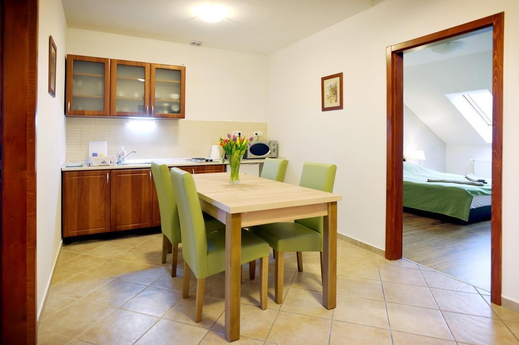 Corner Apartman Eger Room photo