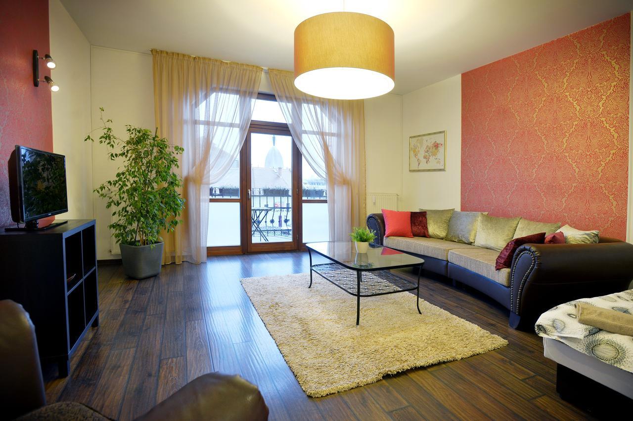 Corner Apartman Eger Exterior photo